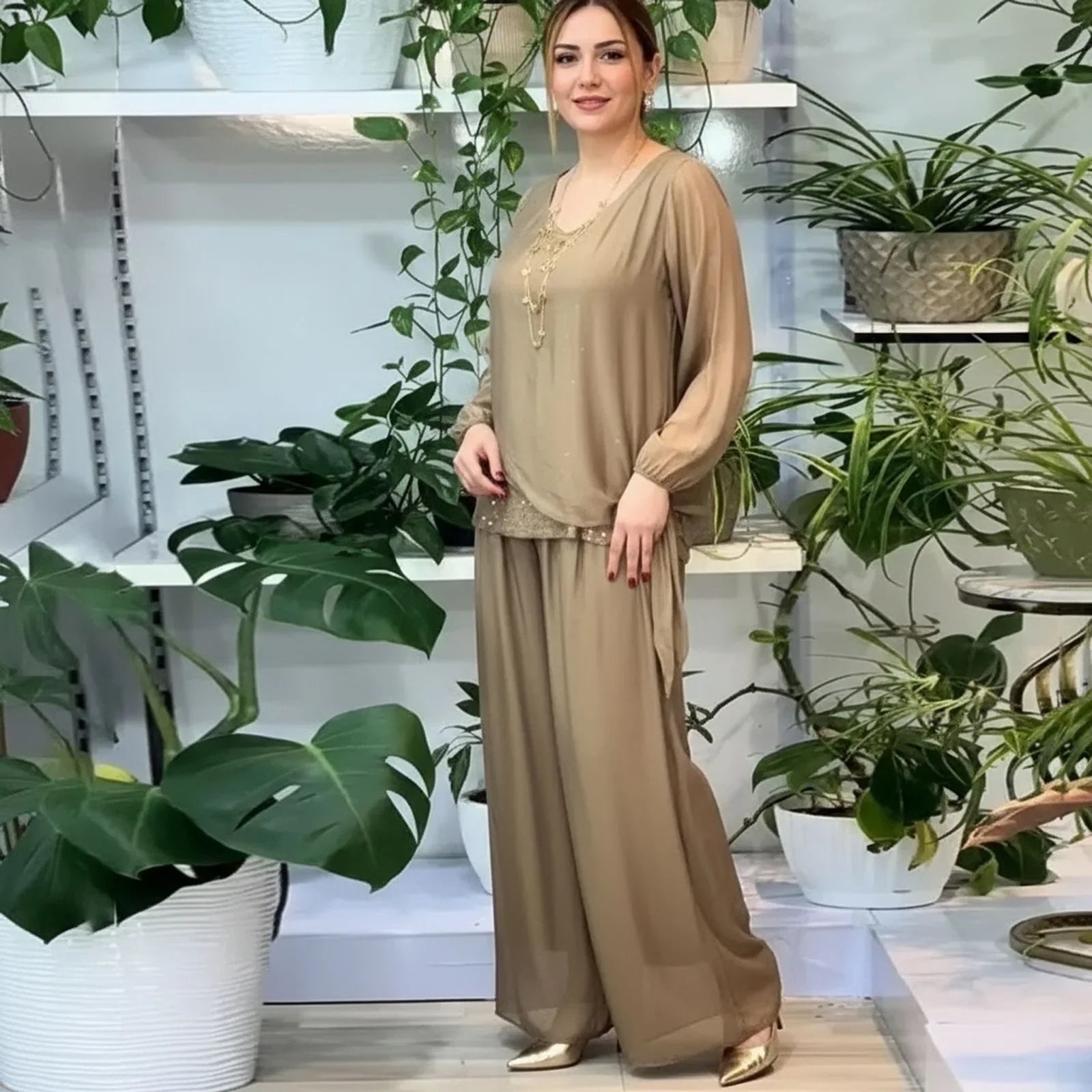 Conjunto Celeste™ Acetinado Premium com Sobreposição Fluida / Elegância Atemporal em Cada Movimento!