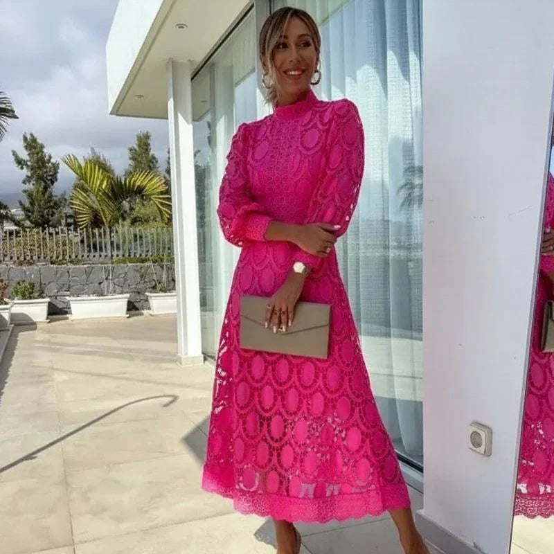 Vestido Leonora™ em Renda Artesanal com Acabamento Premium / Delicadeza Luxuosa com Postura e Classe!