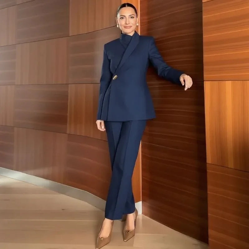 Conjunto Catherine™ com Blazer de Alfaiataria e Calça de Corte Reto que Não Marca / Um Look de Presença para Mulheres que Lideram!