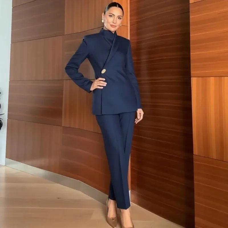Conjunto Catherine™ com Blazer de Alfaiataria e Calça de Corte Reto que Não Marca / Um Look de Presença para Mulheres que Lideram!