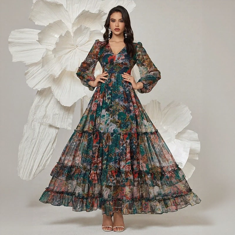 Vestido Orphélia™ com Estampa Artística Luxuosa e Camadas Fluídas