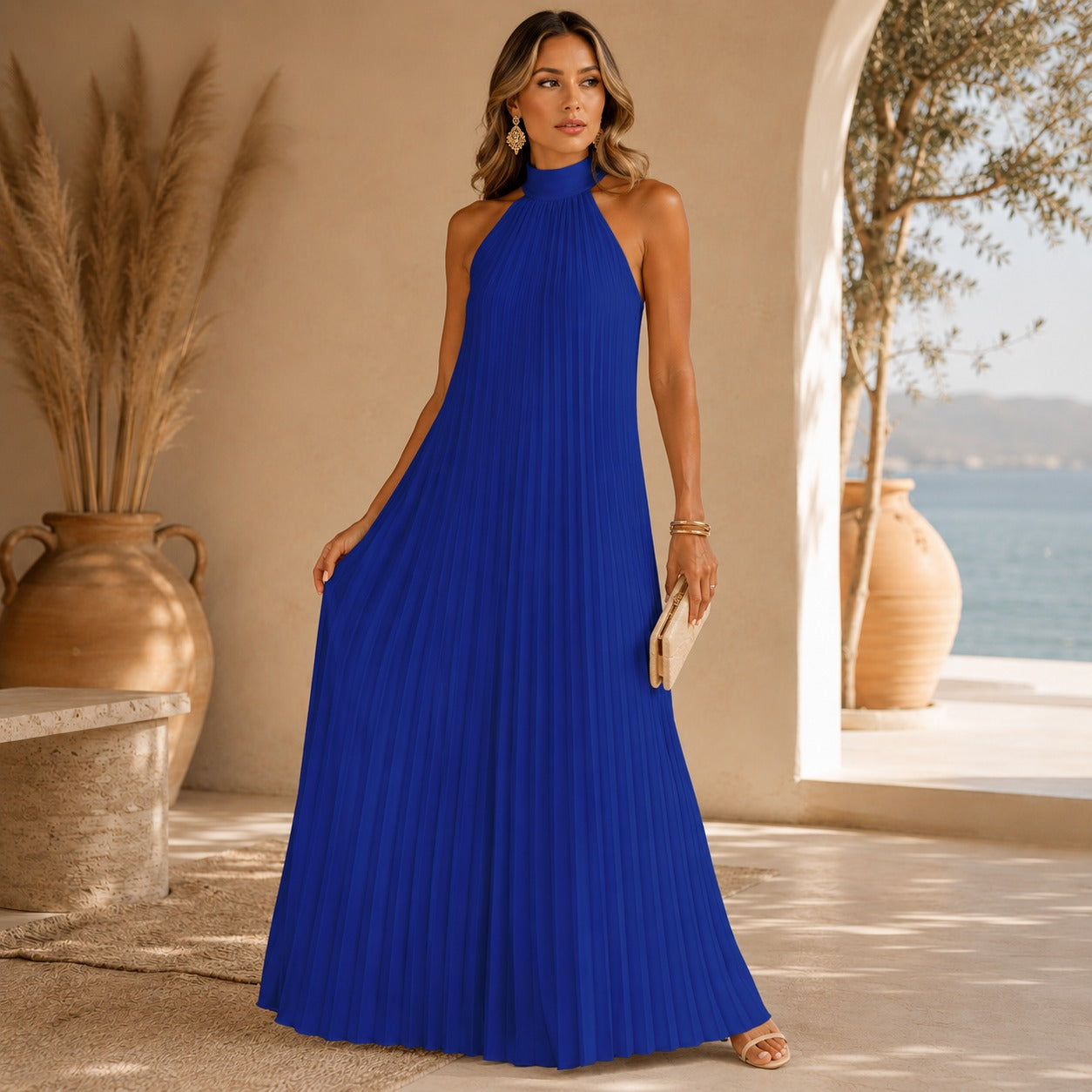 Vestido Longo Sicília™ com Plissado Elegante e Gola Alta Sem Mangas