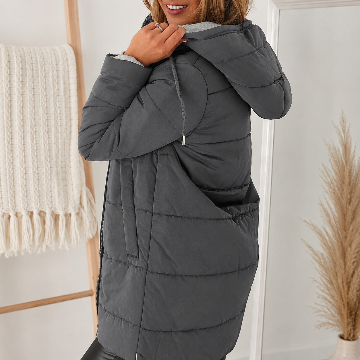 Casaco Lorenne™ com Comprimento Alongado e Capuz Forrado / Conforto Prático Para O Inverno