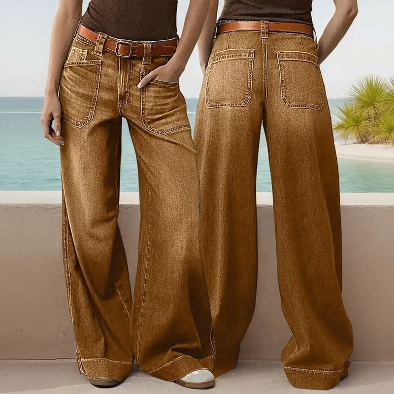 Calça Jeans Castela™ com Modelagem Ampla e Lavagem Estonada / Presença Casual Com Toque Retrô
