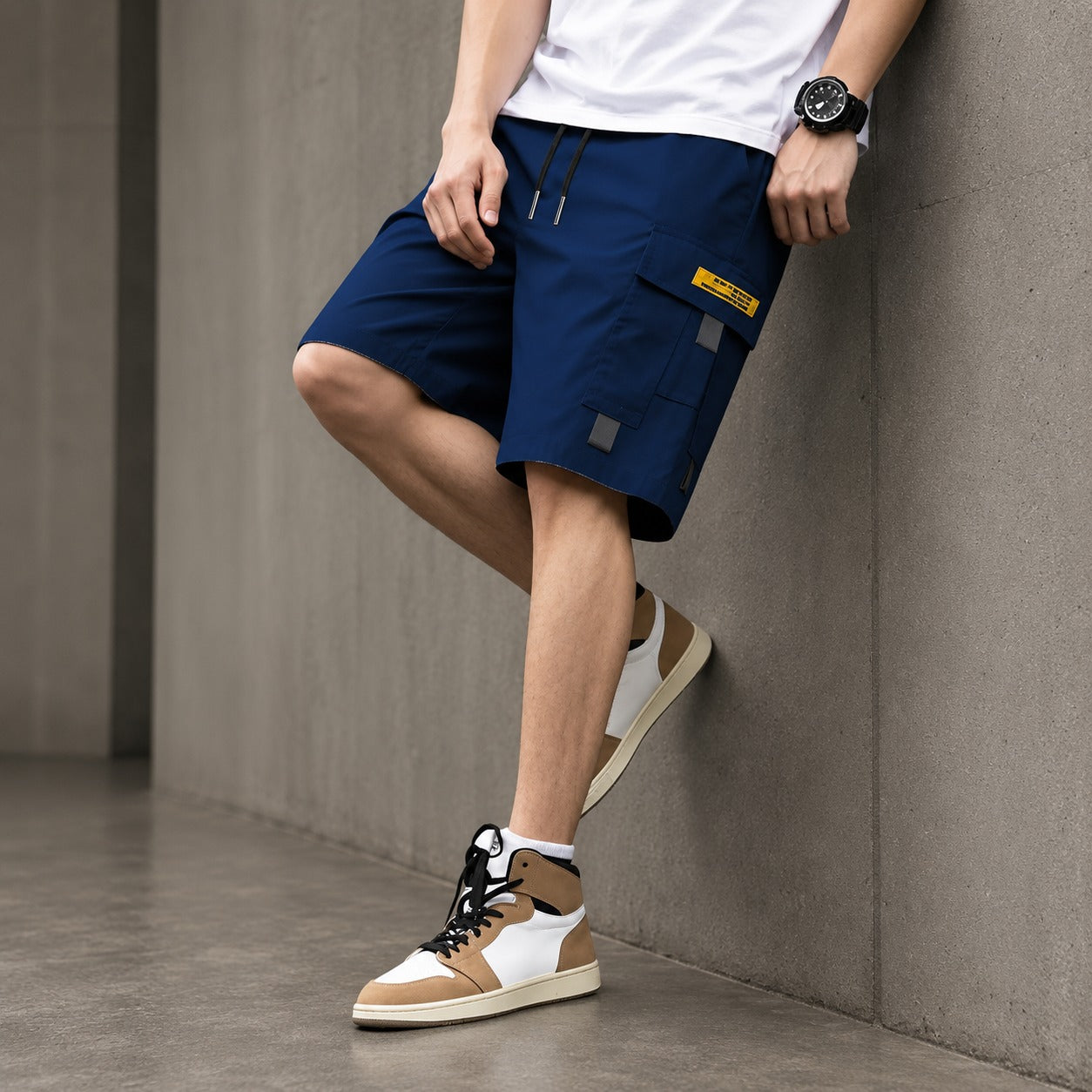 Bermuda Brenor™ com Bolsos com Aba e Cordão Ajustável / Praticidade Para Acompanhar A Rotina com Conforto.