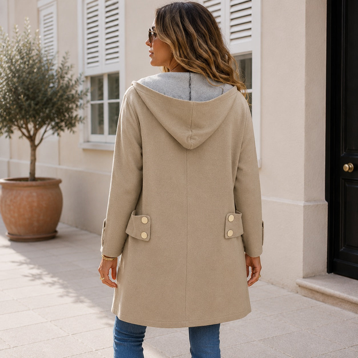 Cardigan Montere™ com Modelagem Alongada, Capuz Amplo e Bolsos Frontais
