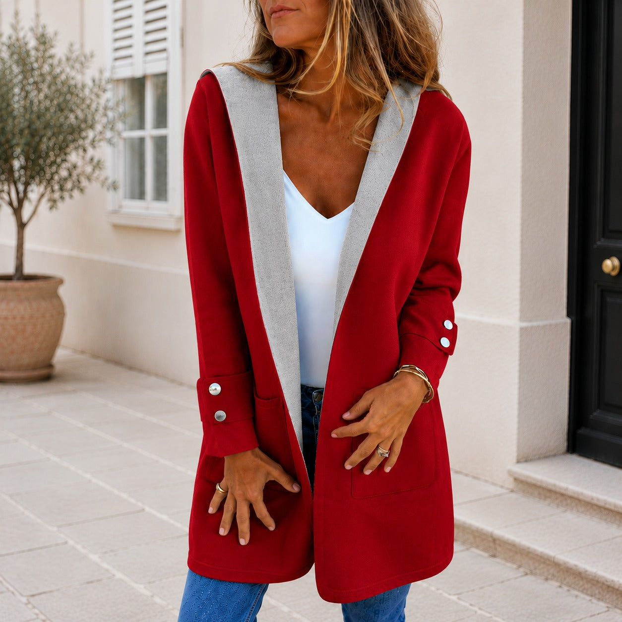 Cardigan Montere™ com Modelagem Alongada, Capuz Amplo e Bolsos Frontais