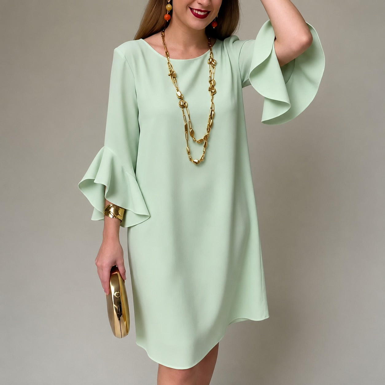 Vestido Lorien™ com Mangas Amplas em Babados e Caimento Fluido / Movimento Delicado Que Transforma a Produção.