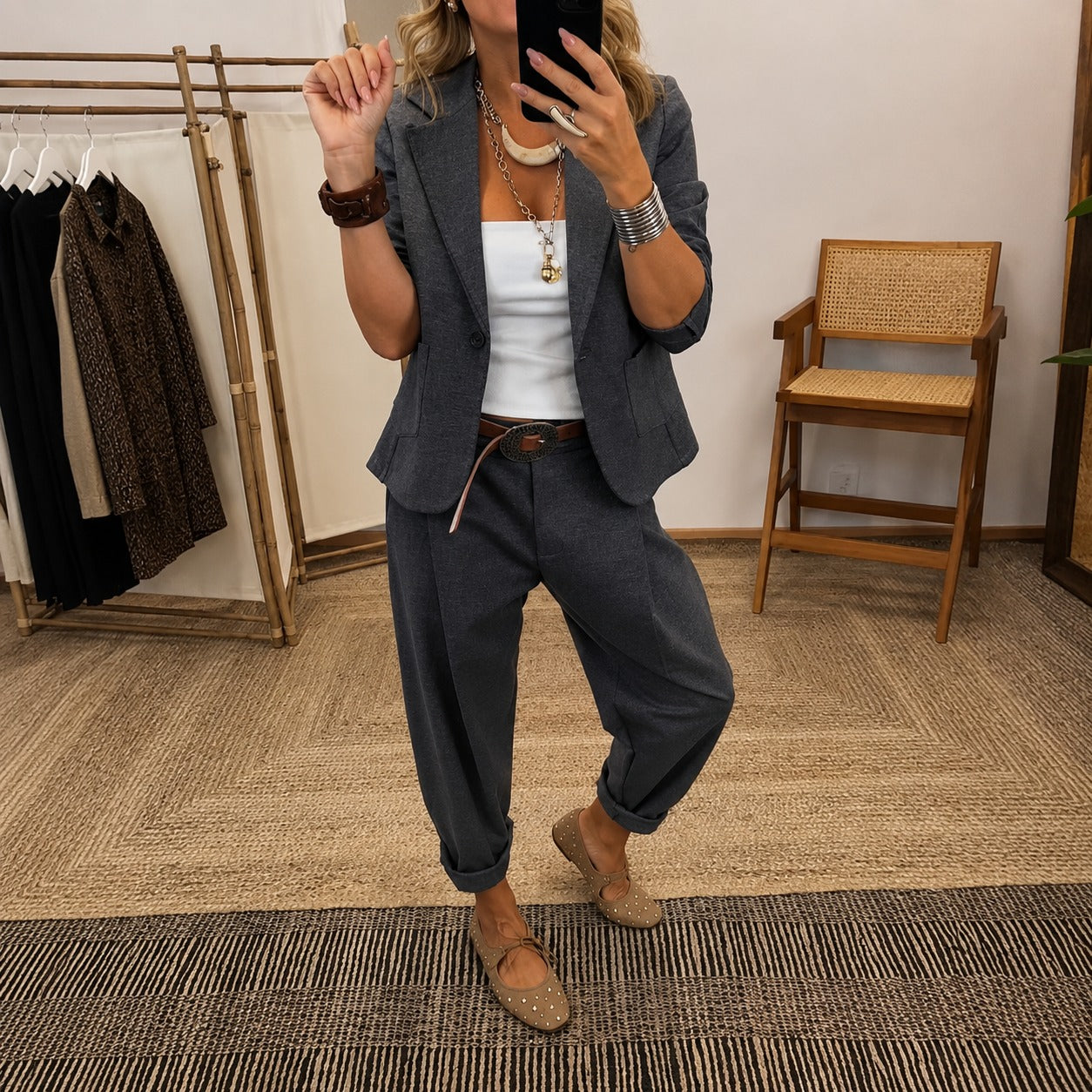 Conjunto Verenza™ com Blazer Estruturado e Calça de Modelagem Ampla / Sofisticação Que Acompanha Sua Rotina.