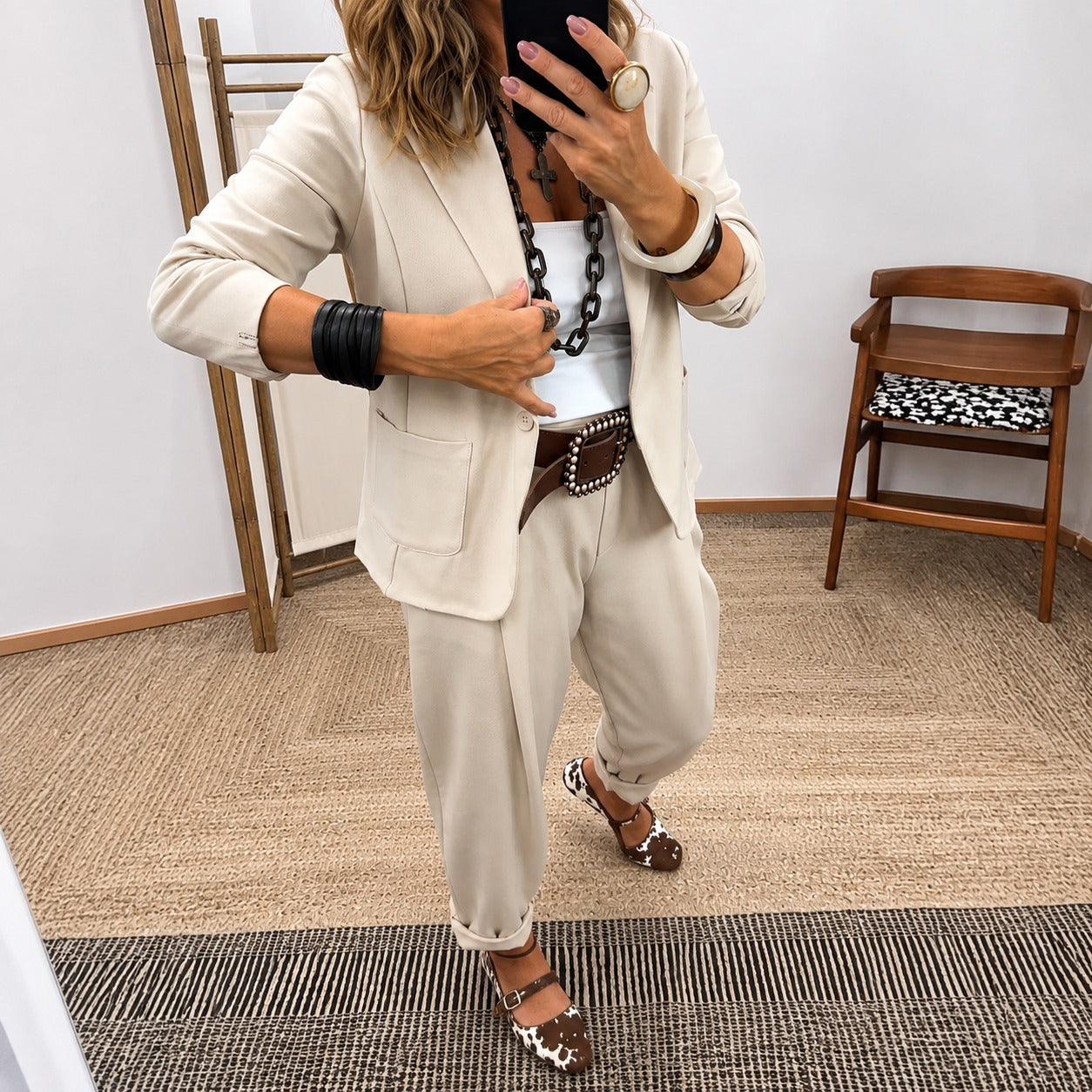Conjunto Verenza™ com Blazer Estruturado e Calça de Modelagem Ampla / Sofisticação Que Acompanha Sua Rotina.