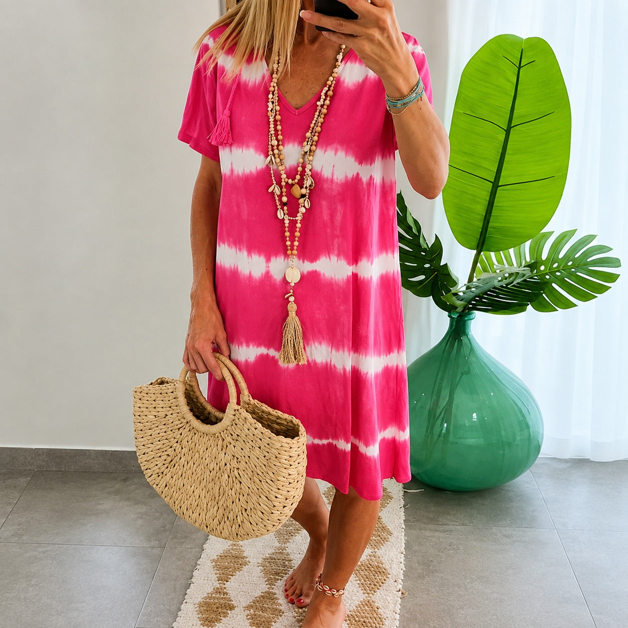 Vestido Serenata™ com Listras Horizontais e Modelagem Solta / Leveza e Cor para Aproveitar os Dias de Verão.
