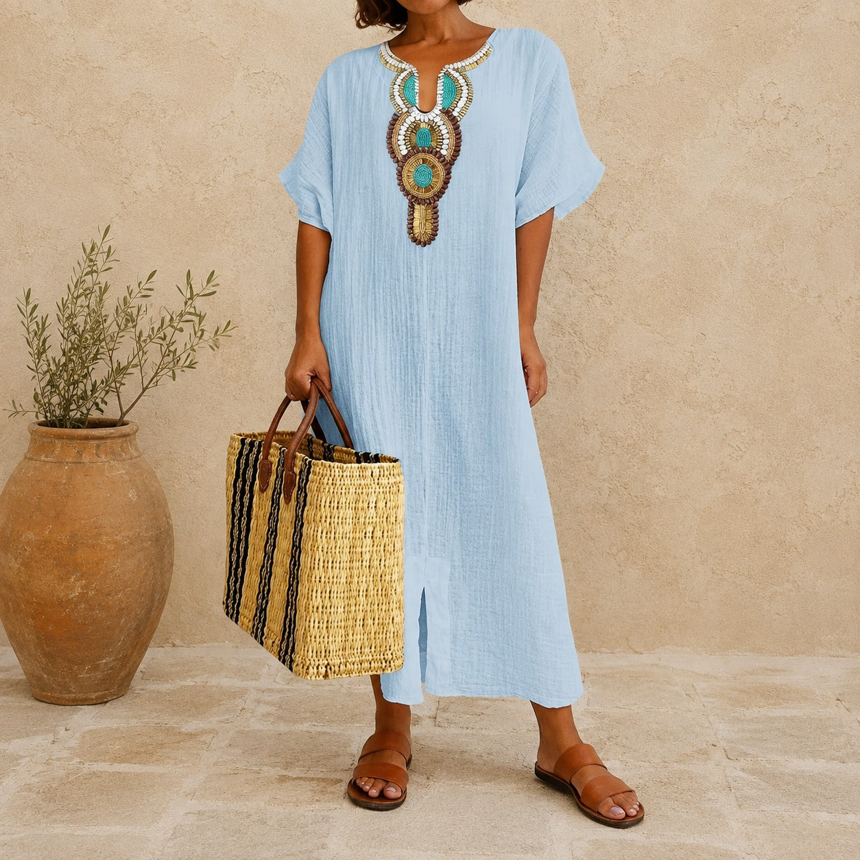 Vestido Almara™ com Design Mediterrâneo Vintage, Gola Estruturada e Abertura na Barra