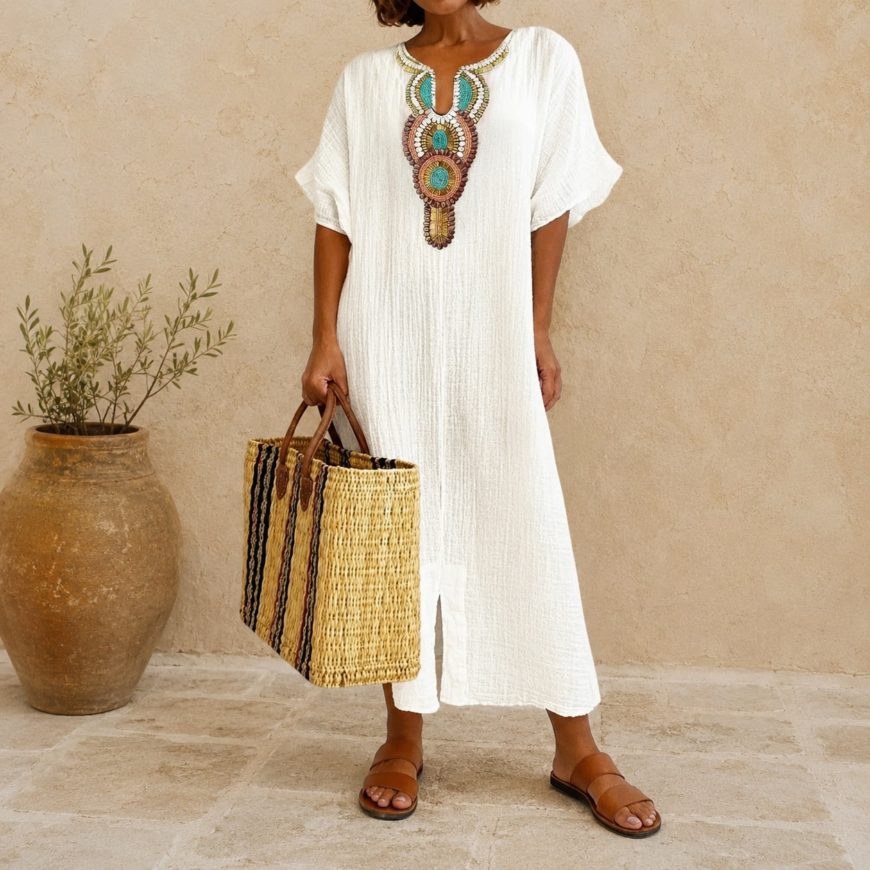 Vestido Almara™ com Design Mediterrâneo Vintage, Gola Estruturada e Abertura na Barra