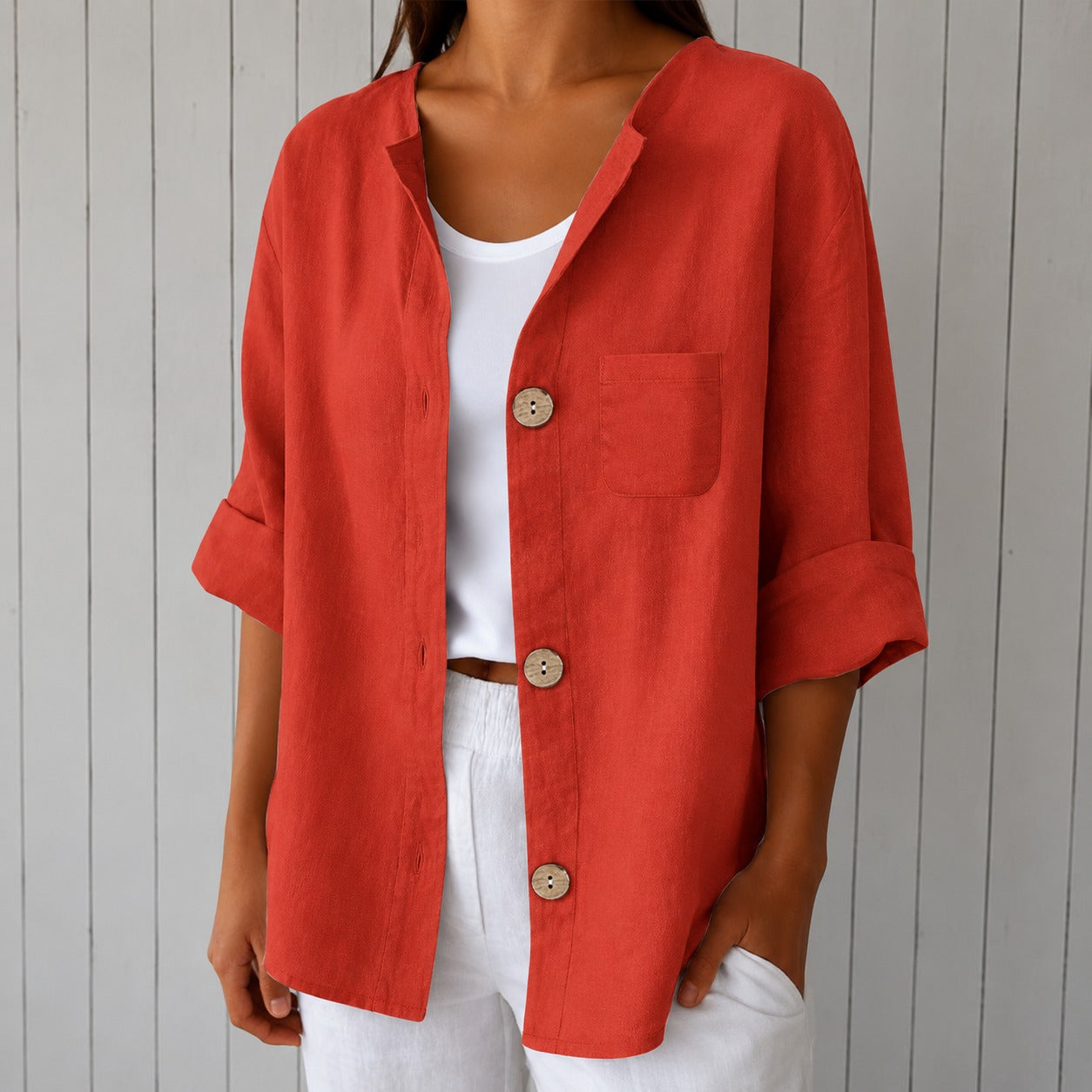 Camisa Giovanna™ em Linho de Algodão com Botões Frontais, Mangas 3/4 e Bolso Frontal