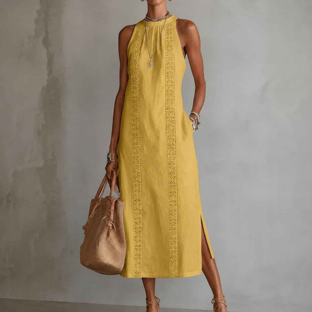 Vestido Coralia™ em Linho de Algodão, Saia Godê e Detalhes Ornamentais Verticais