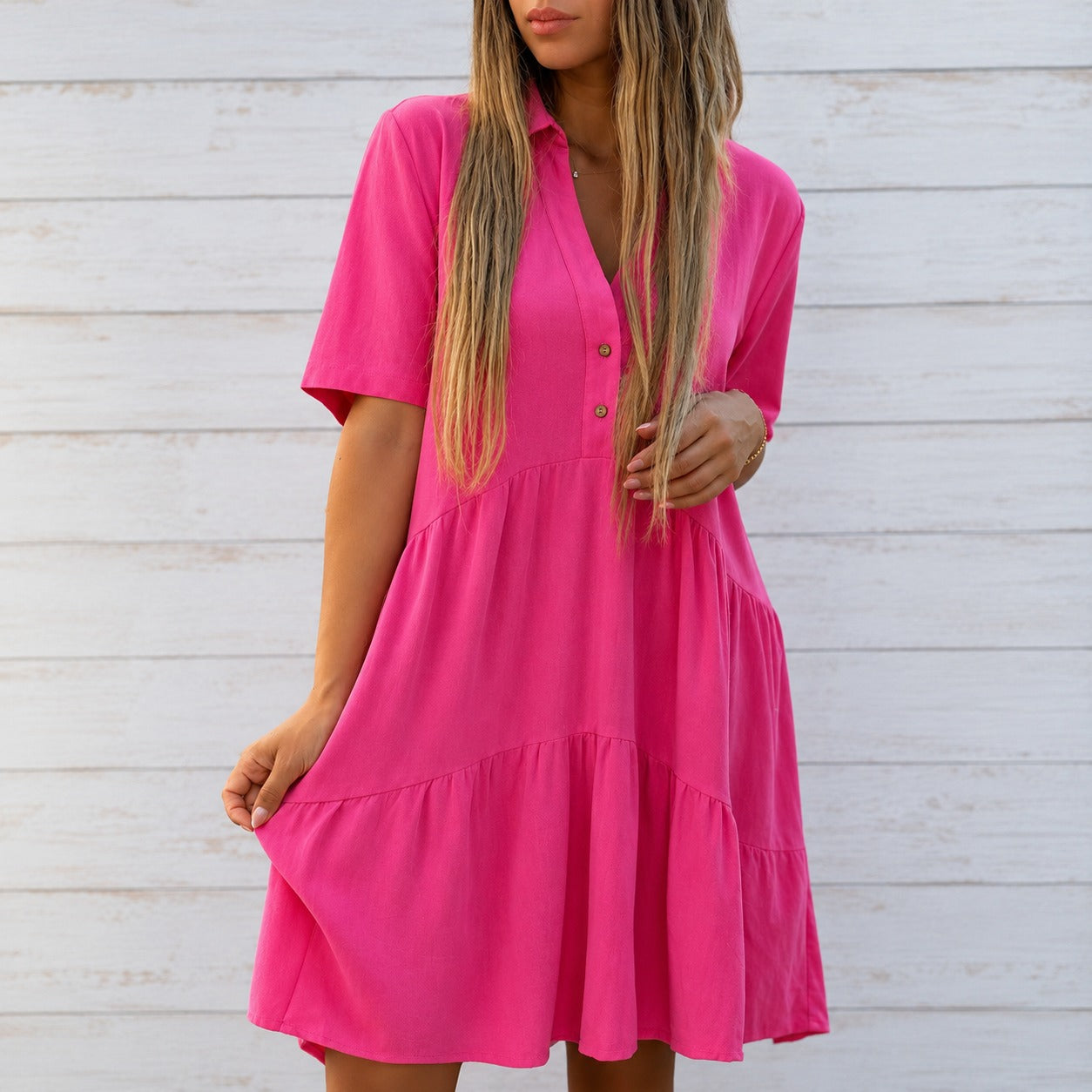 Vestido Fernanda™ em Linho de Algodão com Gola Clássica e Mangas Curtas