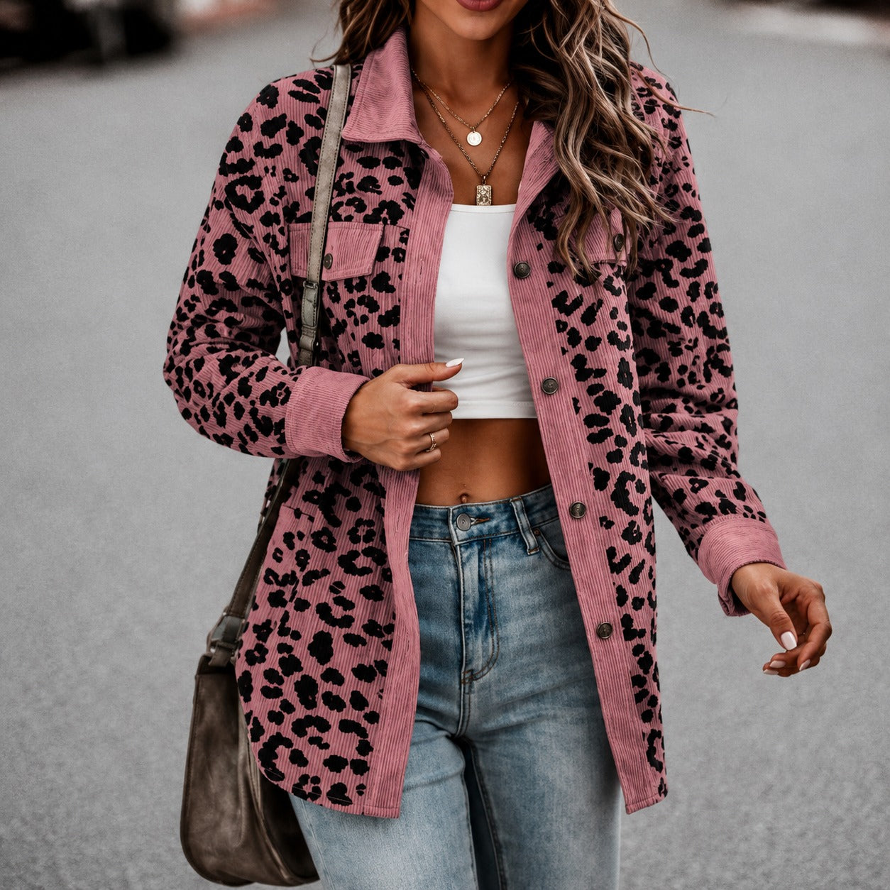 Jaqueta Carla™ com Estampa Animal Print, Textura Canelada e Botões Frontais