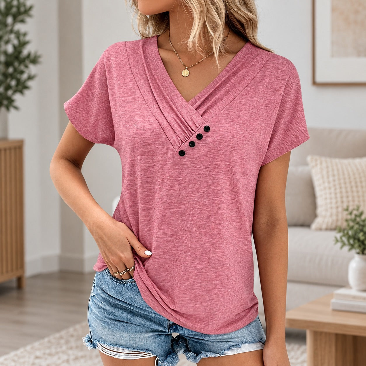 Blusa Nadine™ com Decote V Transpassado e Modelagem Soltinha / Leveza para Acompanhar Diferentes Momentos do Dia