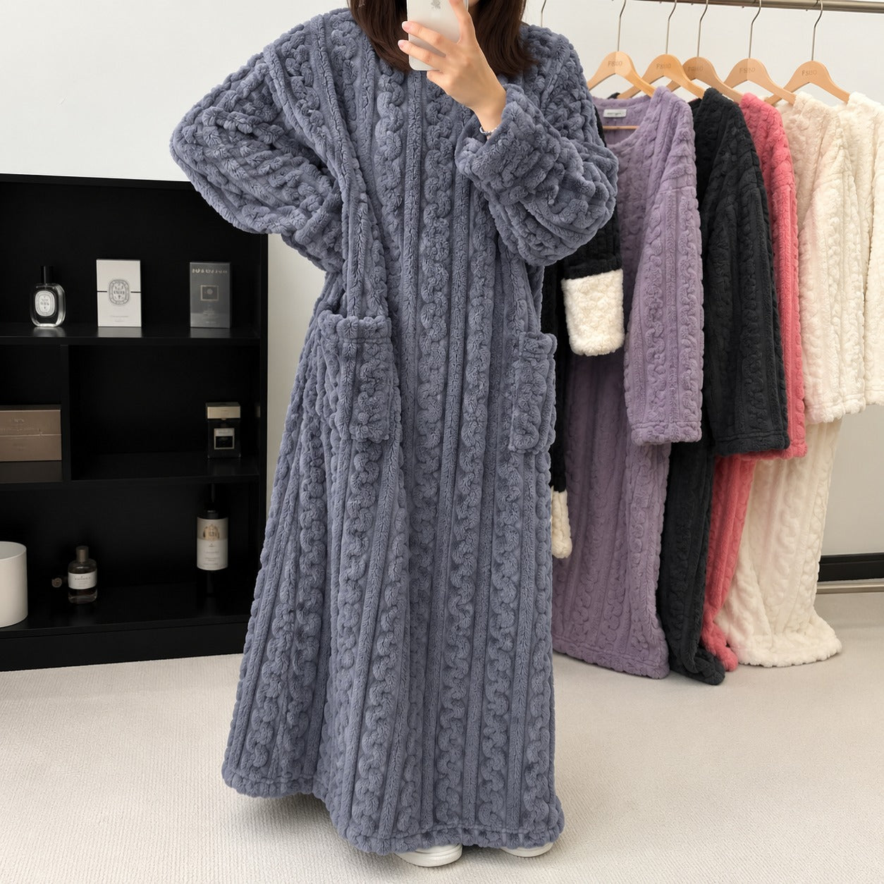 Pijama Longo Luna™ Estilo Cobertor com Toque Felpudo Quentinho e Textura Suave  / O Aconchego de Vestir a Sua Coberta Favorita