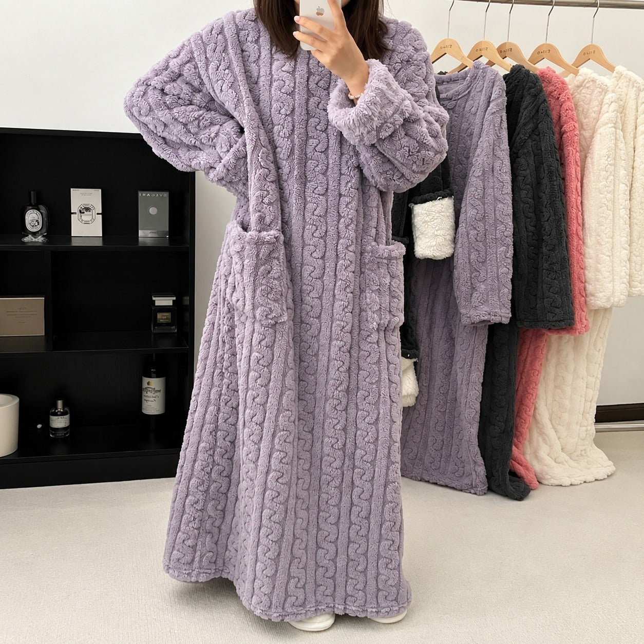 Pijama Longo Luna™ Estilo Cobertor com Toque Felpudo Quentinho e Textura Suave  / O Aconchego de Vestir a Sua Coberta Favorita