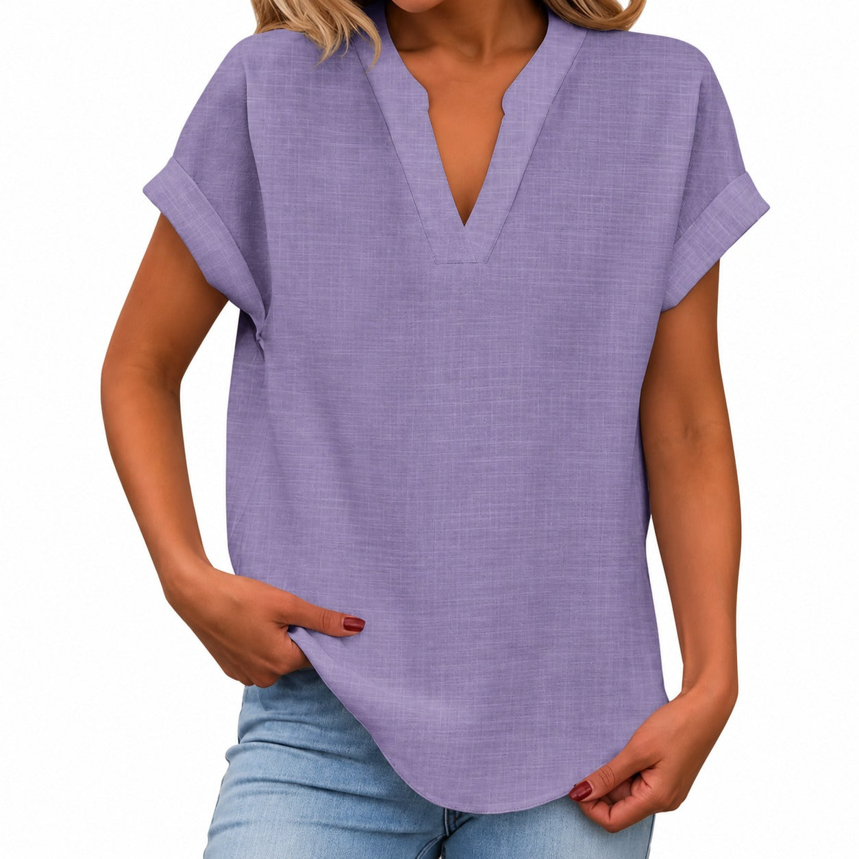 Blusa Maíra™ com Mangas Curtas Dobradas e Barra Arredondada / Uma escolha prática para dias quentes, passeios e viagens