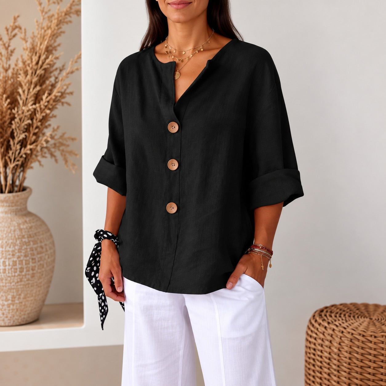 Blusa Avelora™ com Modelagem Solta, Botões Frontais e Caimento Leve