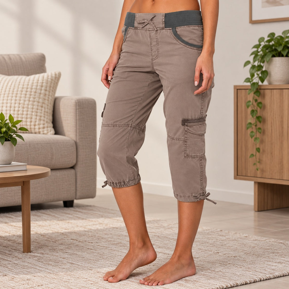 Calça Taíssa™ Capri com Cós Largo e Cordão Ajustável / Funcionalidade com um Toque Urbano