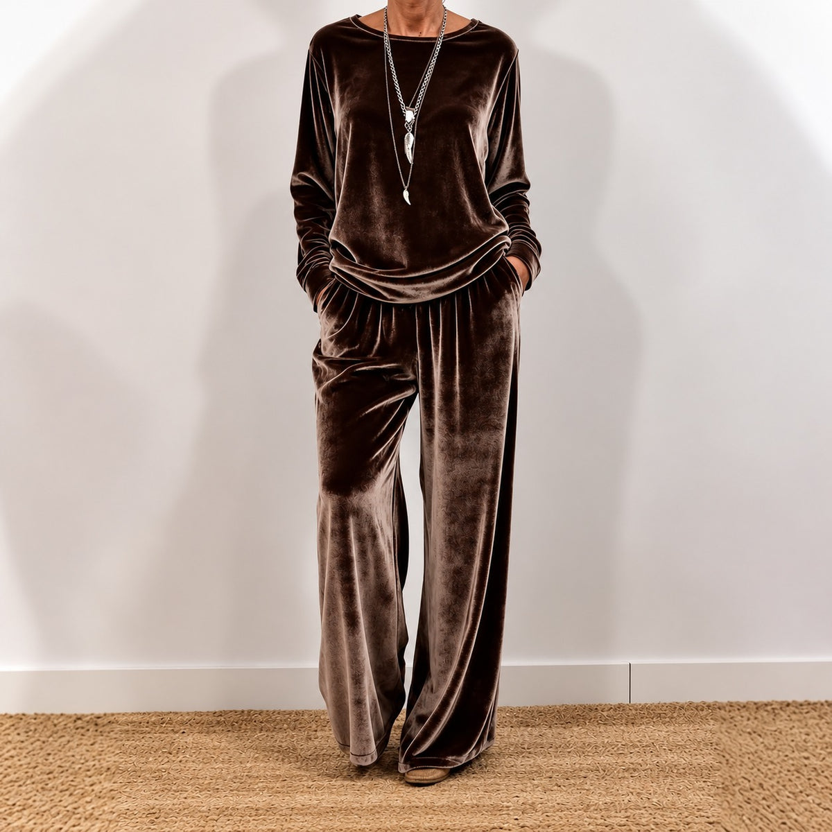 Conjunto Valencia™ em Veludo com Blusa de Manga Longa e Calça Pantalona / Uma Escolha Elegante para Ocasiões que Exigem Conforto