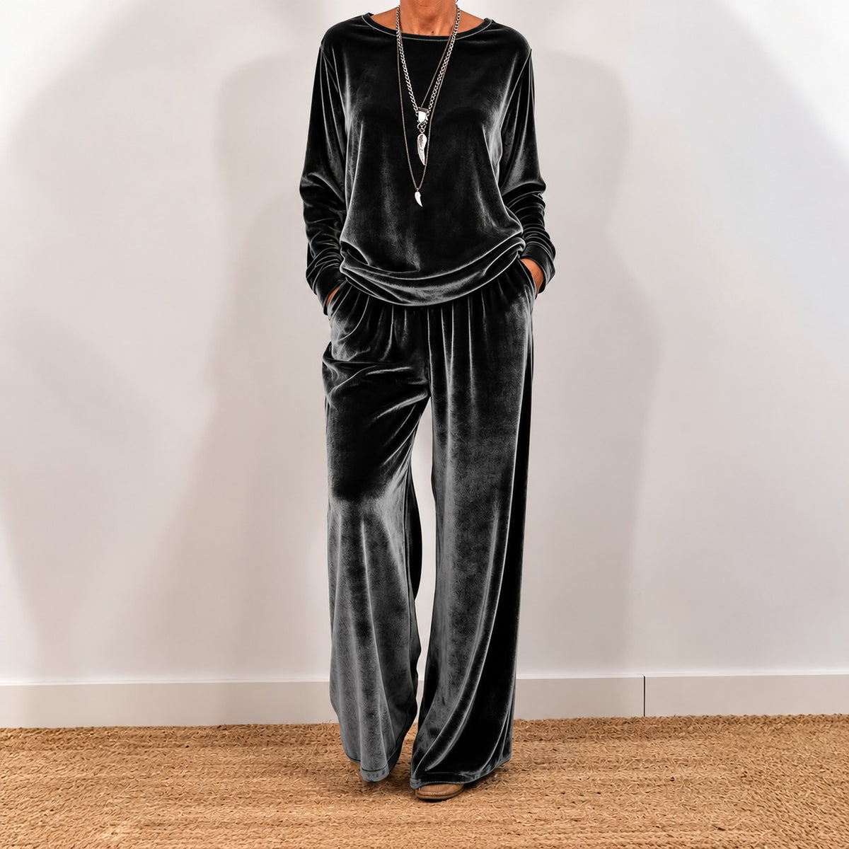Conjunto Valencia™ em Veludo com Blusa de Manga Longa e Calça Pantalona / Uma Escolha Elegante para Ocasiões que Exigem Conforto