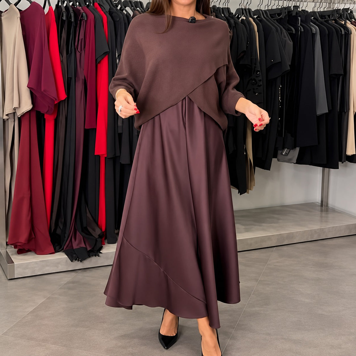 Vestido Antonina™ em Seda com Camada Transpassada e Modelagem Ampla