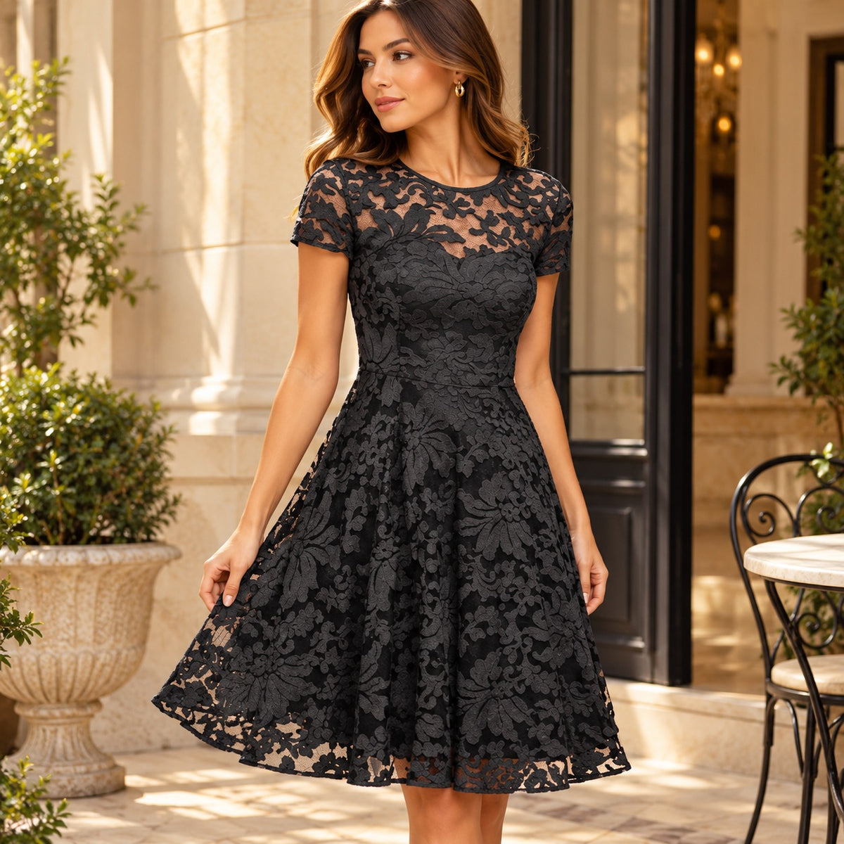 Vestido Lisavena™ com Renda Floral Vazada, Cintura Marcada e Saia Levemente Evasê / Um Toque Romântico Para Uma Presença Sofisticada