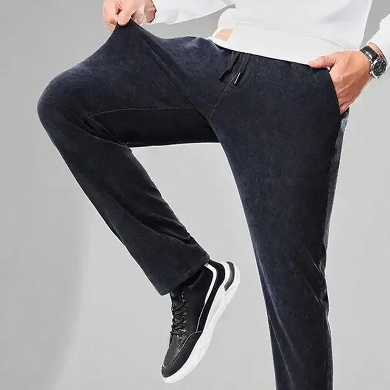 Calça Winston™ em Veludo Cotelê com Cintura Elástica / Um Esporte Fino Versátil com Conforto Térmico e Liberdade!