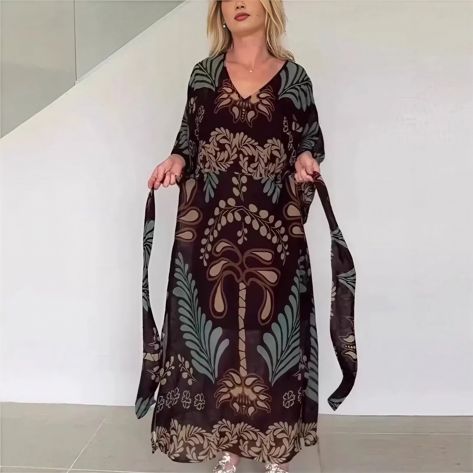 Vestido Orlena™ com Estampa Artística e Cintura com Faixa Ajustável