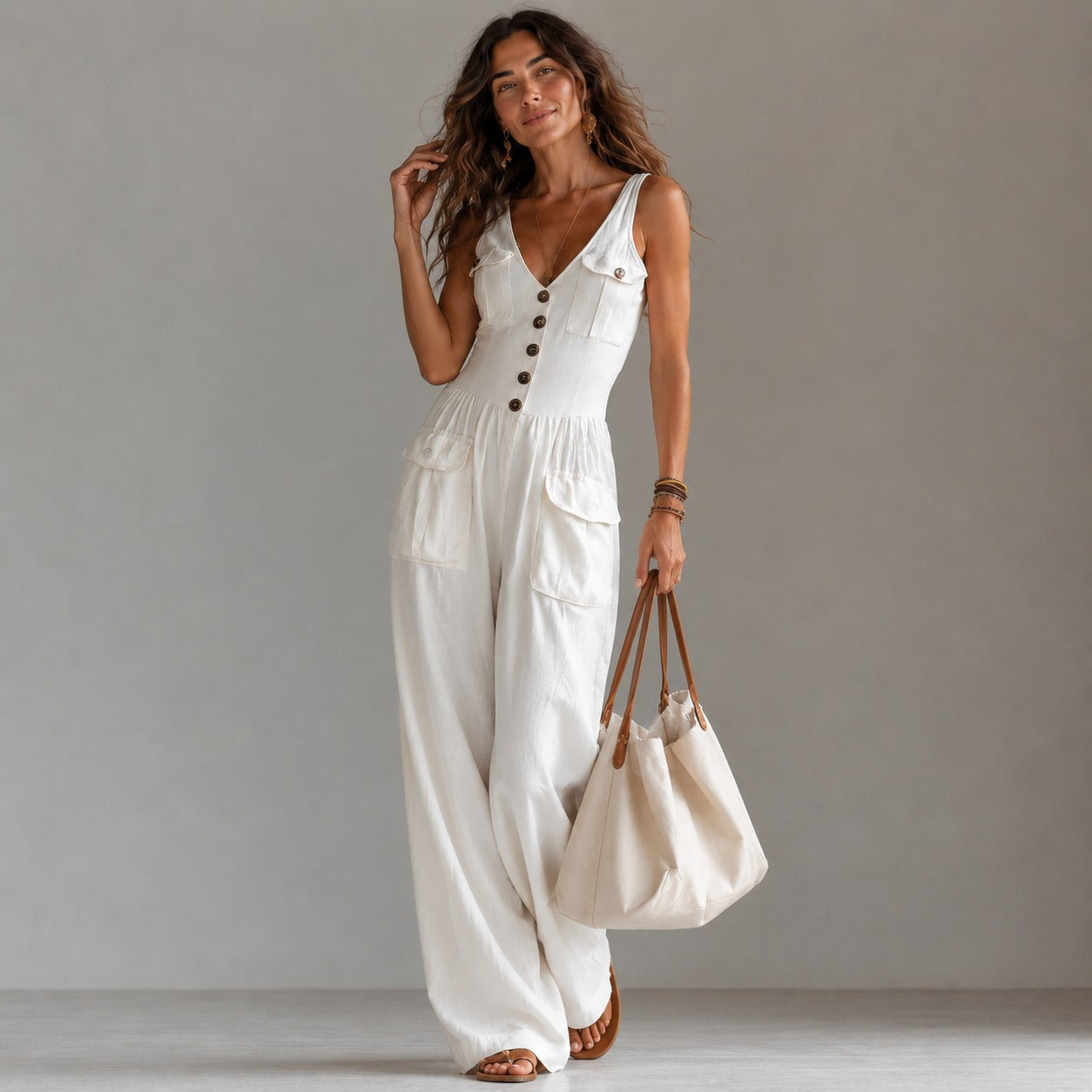 Macacão Marvella™ com Decote V e Calça Pantalona
