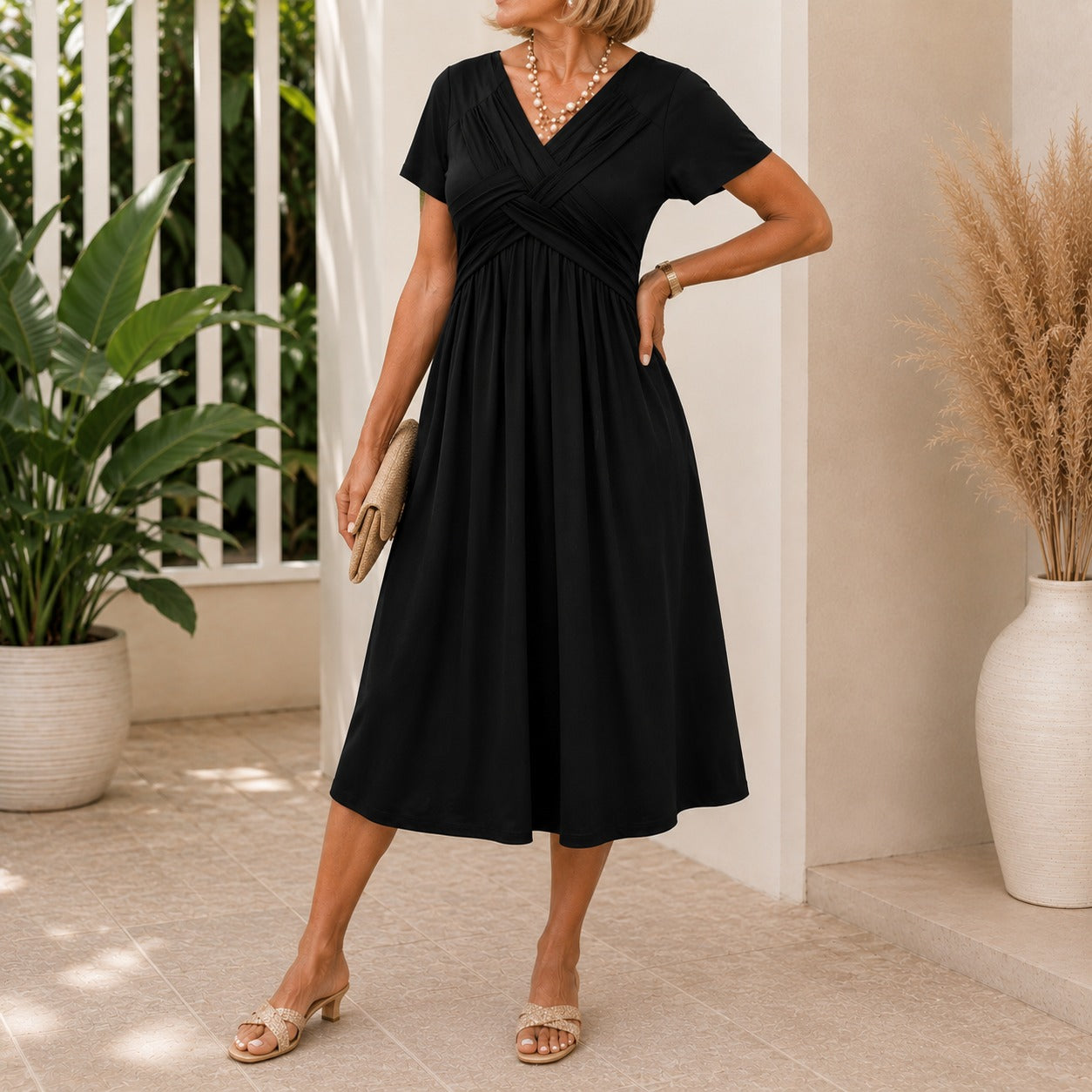 Vestido Lirenne™ com Saia Midi Fluida e Bolsos Laterais