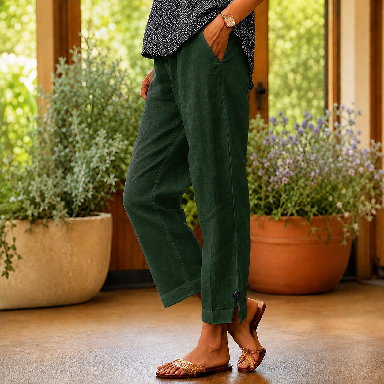 Calça Sylvie™ em Linho de Algodão com Fenda Lateral na Barra