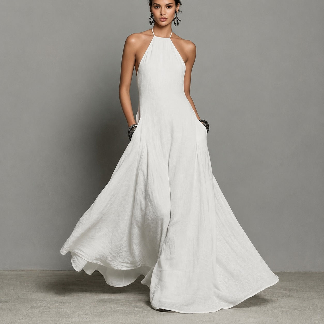 Vestido Serafine™ com Decote Halter, Costas Abertas e Caimento Fluido