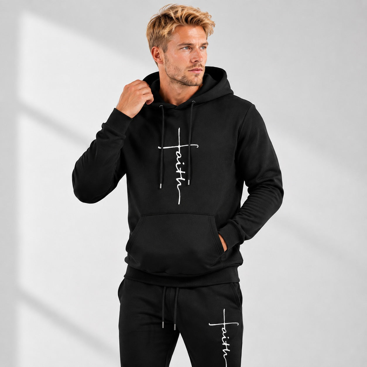 Conjunto Raviel™ com Estampa Faith, Moletom de Capuz e Calça Jogger