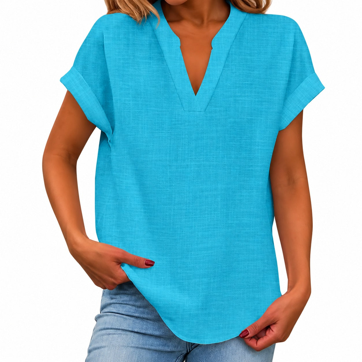 Blusa Maíra™ com Mangas Curtas Dobradas e Barra Arredondada / Uma escolha prática para dias quentes, passeios e viagens