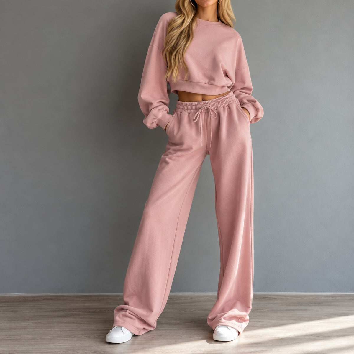 Conjunto Girona™ com Blusa Cropped de Manga Longa e Calça de Modelagem Ampla com Cordão