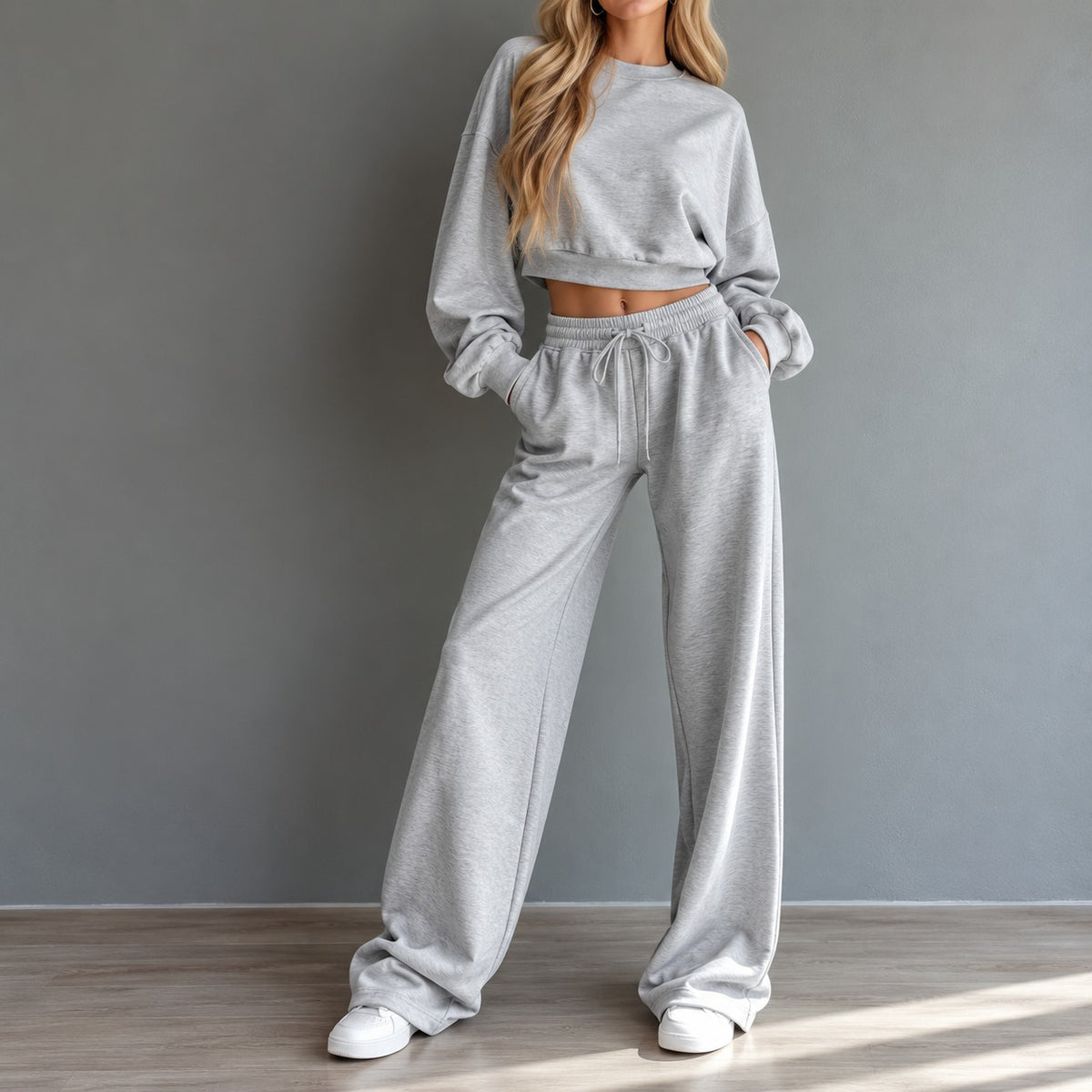 Conjunto Girona™ com Blusa Cropped de Manga Longa e Calça de Modelagem Ampla com Cordão