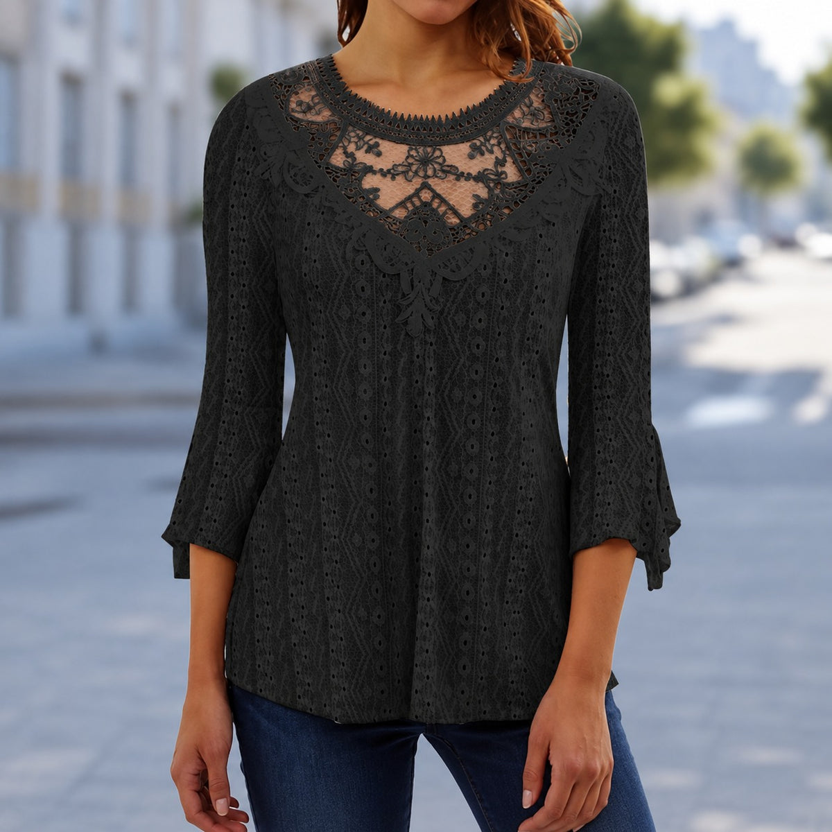 Blusa Pescara™ com Bordado Ornamental, Detalhes Rendados e Mangas Amplas