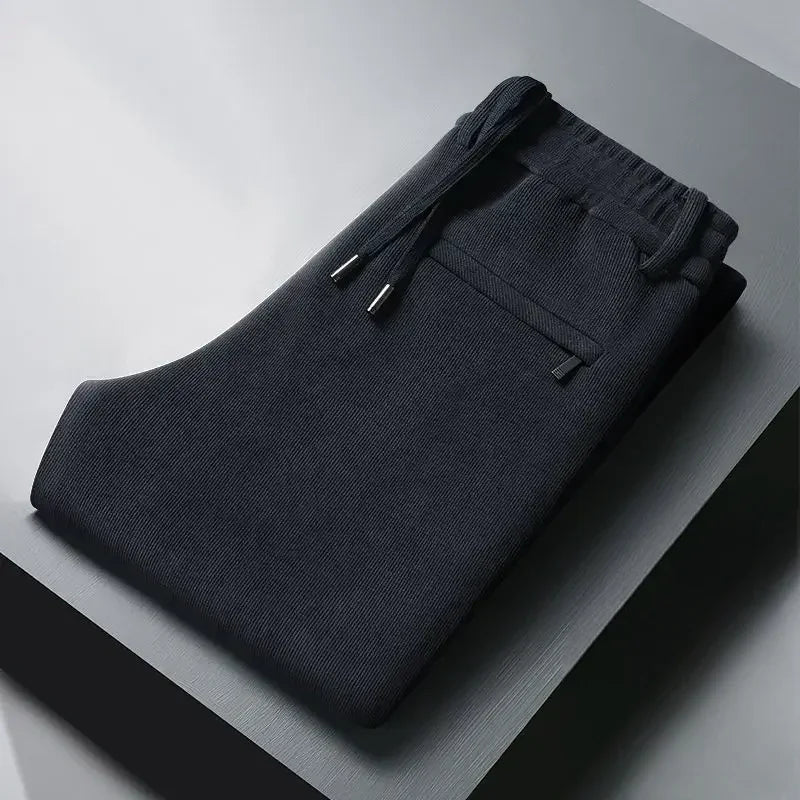 Calça Winston™ em Veludo Cotelê com Cintura Elástica / Um Esporte Fino Versátil com Conforto Térmico e Liberdade!