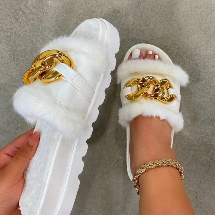 Chinelo de Pelúcia Moda Inverno 2023 - Winter Furry / A combinação perfeita entre estilo e conforto para seus pés! - ModernLar